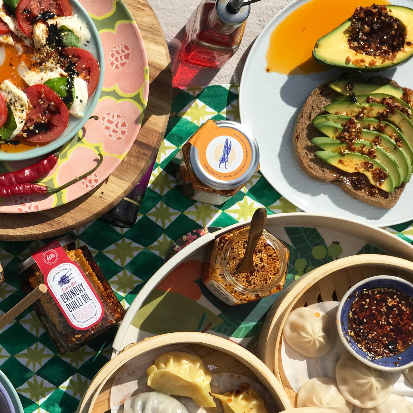 XTRA HOT CRUNCHY CHILLI OLIVE OIL